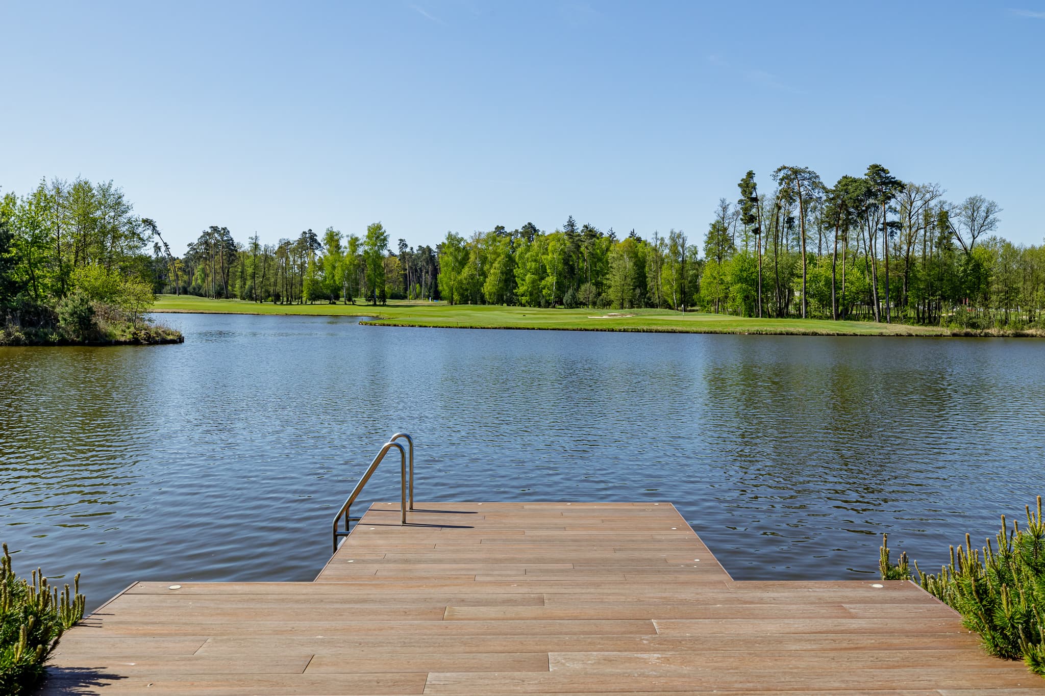 Elegantný dom pri jazere v Penati Golf Resort s výhľadom na ihrisko, Šajdíkove Humence, obrázok 1